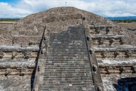 萊萬多夫斯,基轉會至巴,薩足球俱乐,开宝体育官网,开宝体育平台,开宝体育链接,开宝体育官方