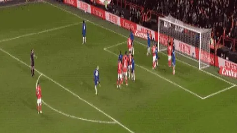 “梅西惊天一击！迈阿密国际险胜堪萨斯城竞技1-0”