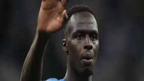 【突破连败魔咒！英甲劲旅哈德斯菲尔德，能否迎来8连胜的华丽逆袭？】